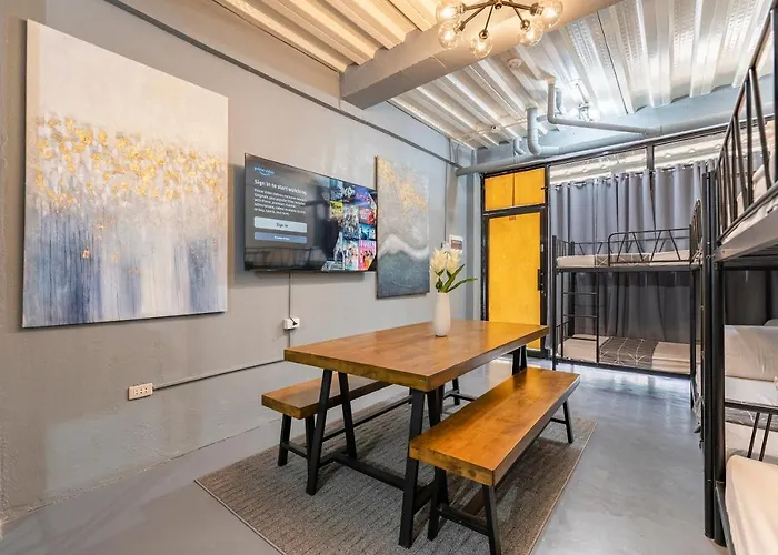 Diamond Hall - 202 Aparthotel 4*